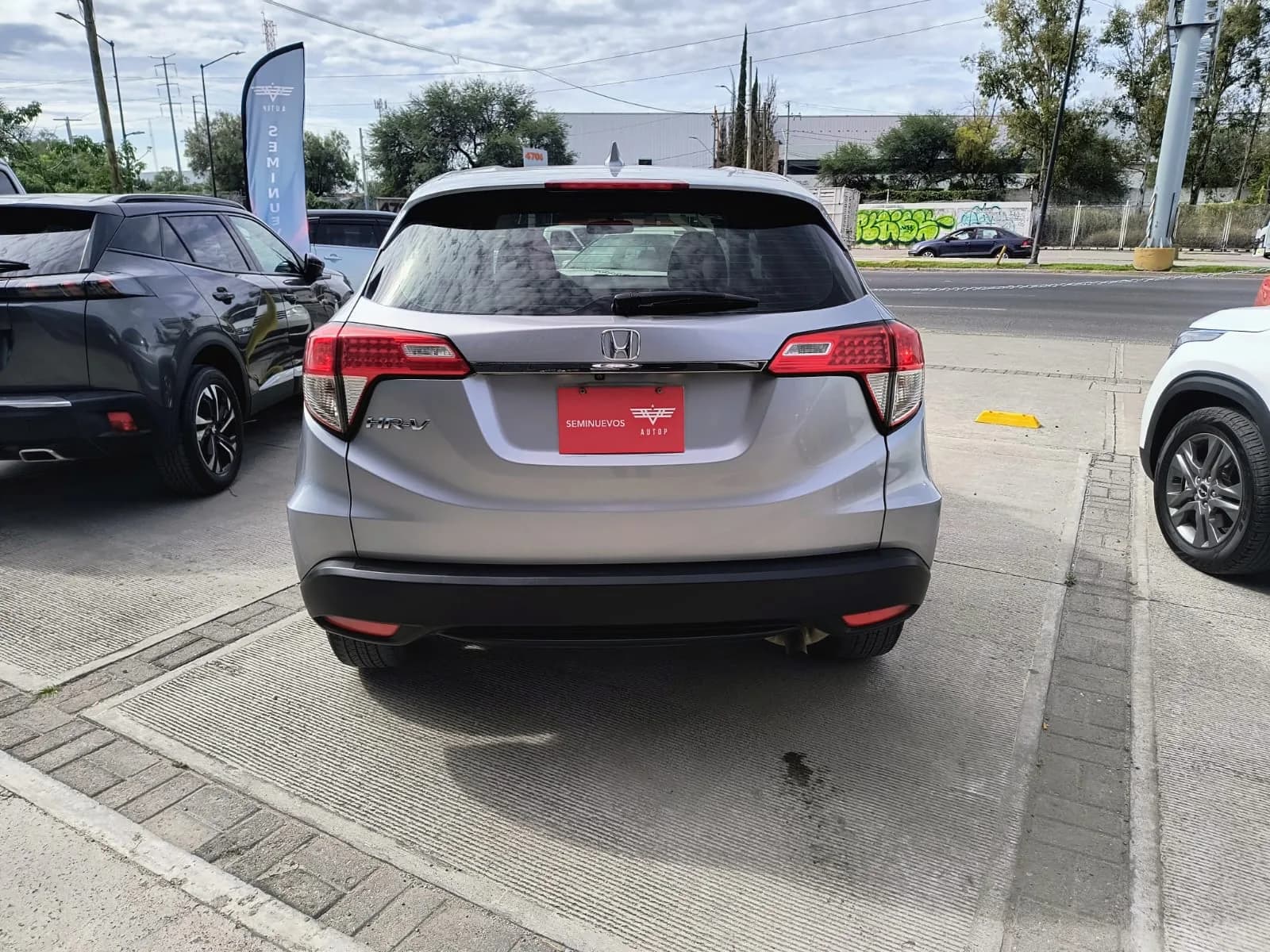 Honda HONDA HR-V UNIQ 2022 - más imágenes
